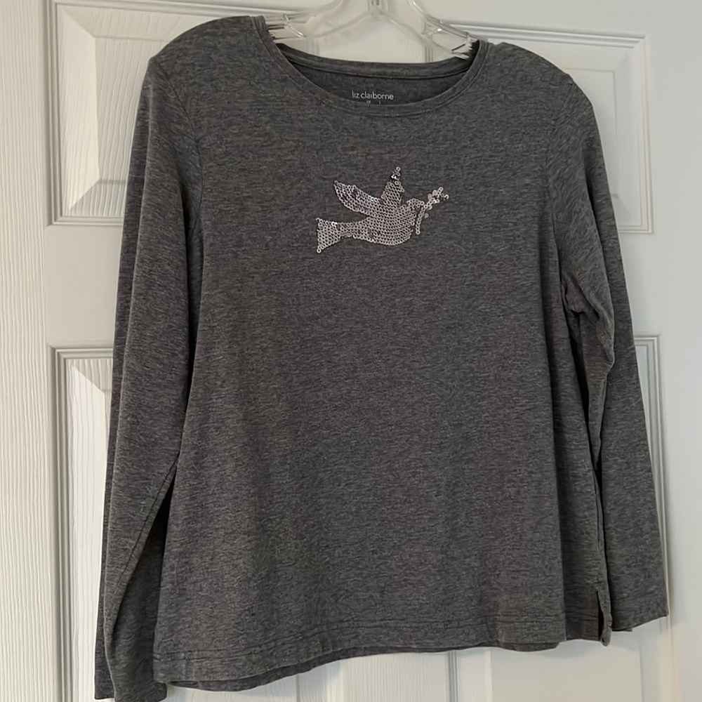 Liz Claiborne long sleeve t